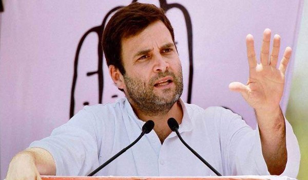 राहुल ने गुजरात के सरकारी स्कूलों में बढ़ी फीस को लेकर मोदी पर निशाना साधा