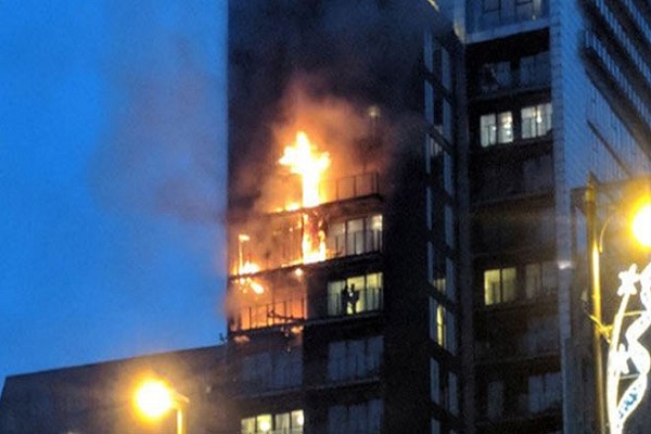Massive fire in Manchester's 12-storey building, many injured