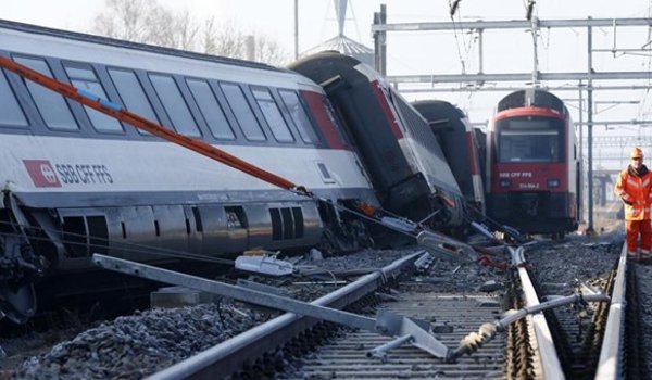 जर्मनी के डसेलडॉर्फ सिटी में 2 ट्रेनों की भिडंत, 47 घायल