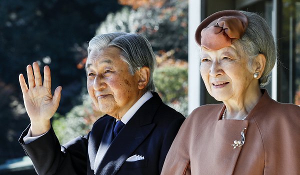 जापानी सम्राट अकिहितो अप्रेल 2019 में छोड़ेंगे सिंहासन