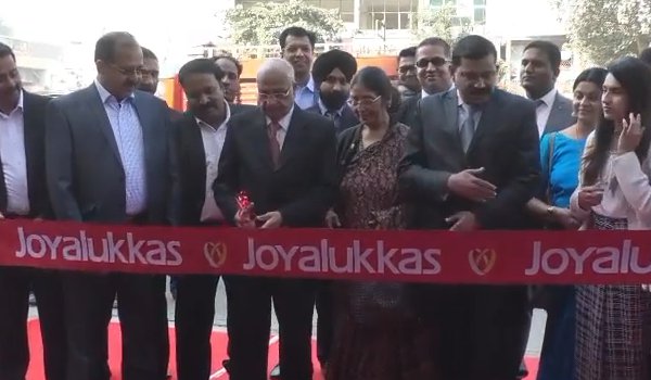 Joyalukkas opens new jewelry showroom at South Extension in delhi