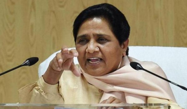 Constitution under attack by BJP, Congress : Mayawati
