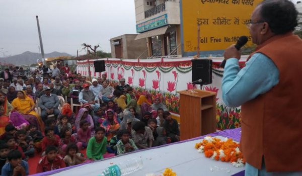 एक करोड़ की लागत से चौड़ी होगी पंचशील से माकड़वाली सडक एक करोड़ की लागत से चौड़ी होगी पंचशील से माकड़वाली सडक