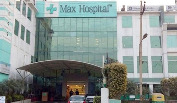 शालीमार बाग स्थित मैक्स अस्पताल का लाइसेंस रद्द