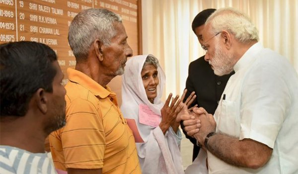 मछुआरों को मदद का मोदी का भरोसा, केरल ने मांगे 7340 करोड़ रुपए मछुआरों को मदद का मोदी का भरोसा, केरल ने मांगे 7340 करोड़ रुपए