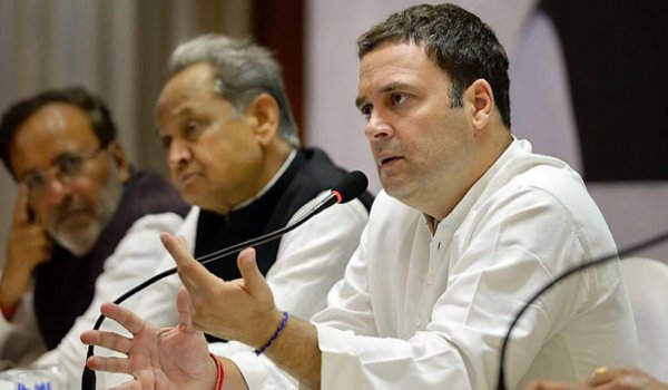 मनमोहन सिंह पर प्रधानमंत्री मोदी की टिप्पणी अस्वीकार्य : राहुल गांधी मनमोहन सिंह पर प्रधानमंत्री मोदी की टिप्पणी अस्वीकार्य : राहुल गांधी