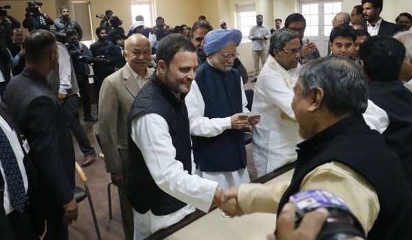 कांग्रेस अध्यक्ष पद के चुनाव में राहुल एकमात्र उम्मीदवार, चयन तय कांग्रेस अध्यक्ष पद के चुनाव में राहुल एकमात्र उम्मीदवार, चयन तय