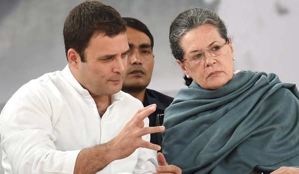 सोनिया गांधी ने राजनीति नहीं छोड़ी है : कांग्रेस सोनिया गांधी ने राजनीति नहीं छोड़ी है : कांग्रेस