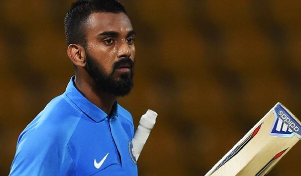 दक्षिण अफ्रीका दौरे के लिए भारतीय वनडे टीम में लौटे शार्दूल ठाकुर