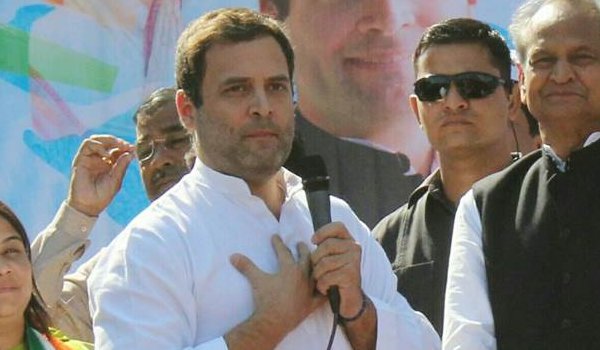 मोदीजी ने गुजरात की शिक्षा व्यवस्था को क्यों ‘बेचा’ : राहुल