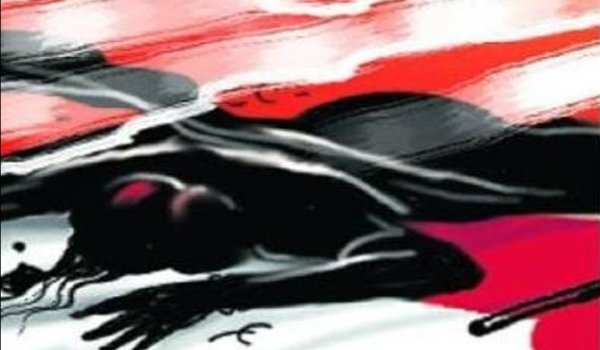 पत्नी के चरित्र पर संदेह के चलते मार दी गोली पत्नी के चरित्र पर संदेह के चलते मार दी गोली