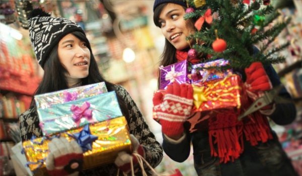 चीनी विश्वविद्यालय ने क्रिसमस पर प्रतिबंध लगाया