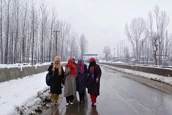 Freezing cold in Jammu and Kashmir