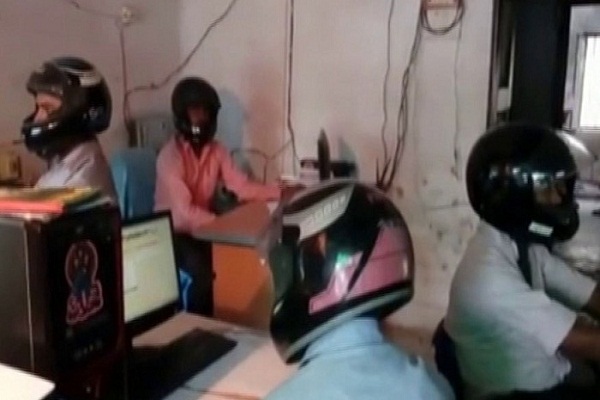 A government official, where the work is done by wearing a hammer