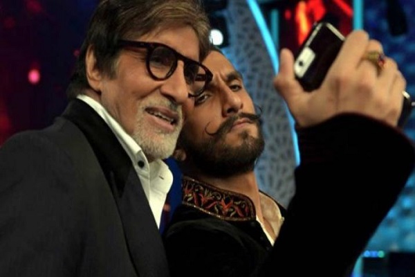 Ranveer got the first 'Award' from Big B for 'Padmavat'