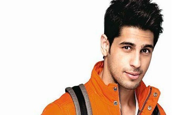 BIRTHDAY SPECIAL: Siddharth Malhotra is extremely shy in the case of girls