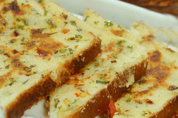 Make a lazzy veg semolina slice in breakfast