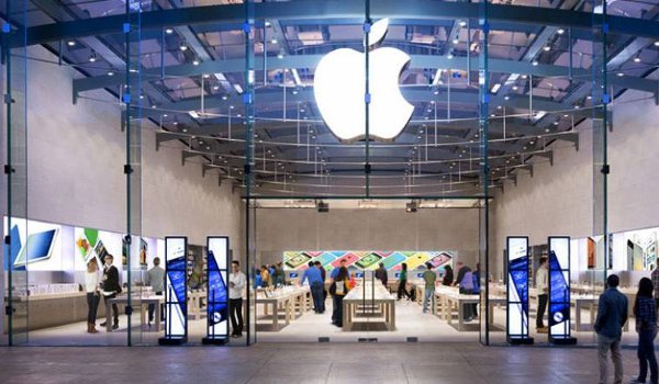 iPhone battery explodes at Zurich Apple store, one injured