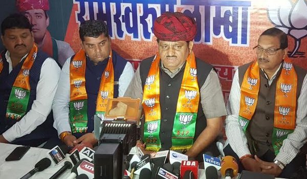 ajmer by-election 2018 : prabhu lal saini addressing press conference at bjp election office in ajmer
