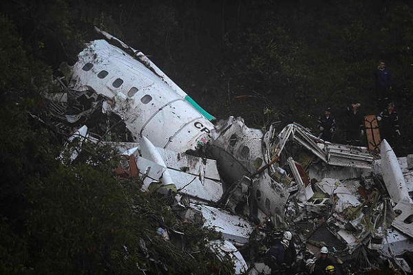Costa Rica: 12 killed in plane crash