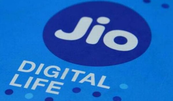 Jio Happy New Year 2018 Offer: Plans With 1GB Data Gets Rs 50 Price Cut, To Offer 1.5GB Data Now