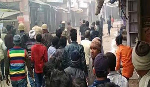Clashes erupt in Uttar pradesh's Kasganj as two communities spar over R-day celebration; one dead