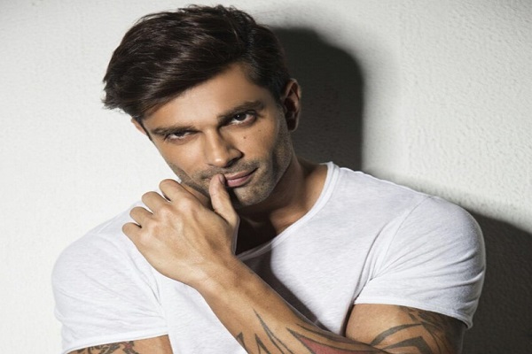Karan Singh Grover likes abstraction art