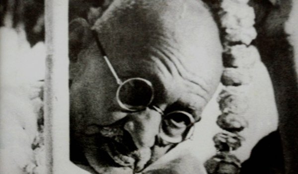 No mysterious 4th person behind killing of Mahatma Gandhi, he was killed by Nathuram Godse: Amicus curiae tells SC