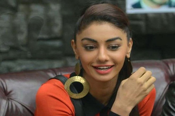 Smile Chahal's Bath Sein Hua Leak, Viewed Alone in Photos