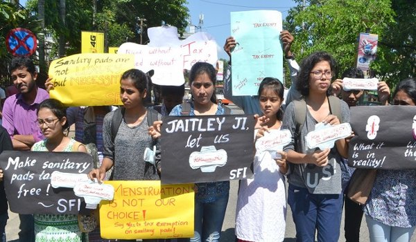 gwalior women will send 1000 sanitary napkins to PM