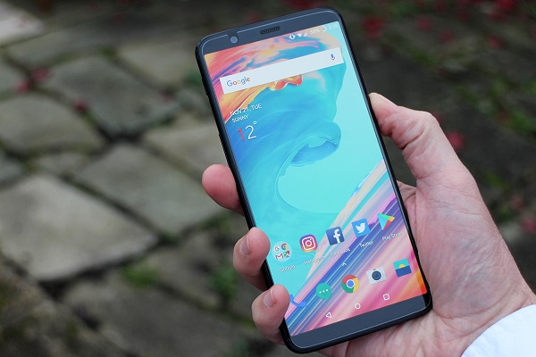 OnePlus 5T 'Lava Red Edition' launches in India