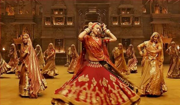 Supreme court to hear petitions by Rajasthan and Madhya Pradesh against padmavat's release