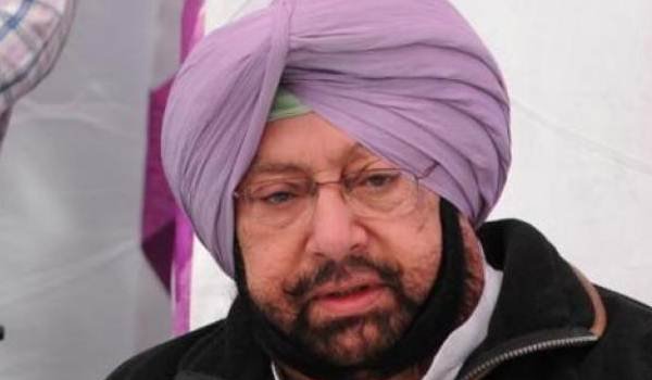 Double blow for Amarinder Singh as close aides lose jobs