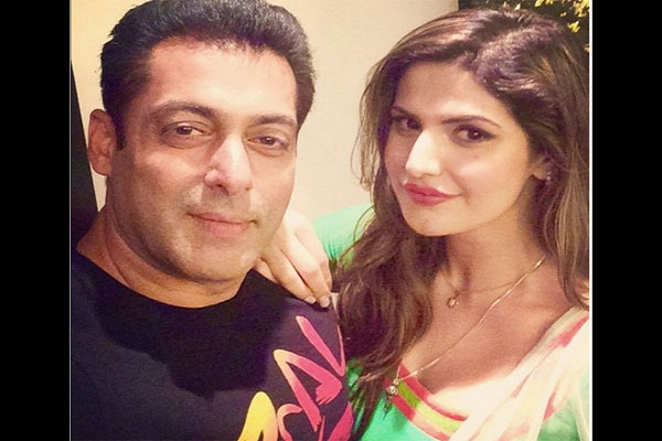 Salman best wishes to Zarine Khan for '1921'