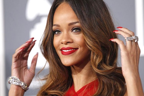 Rihanna Grammy will be presenting in 2018