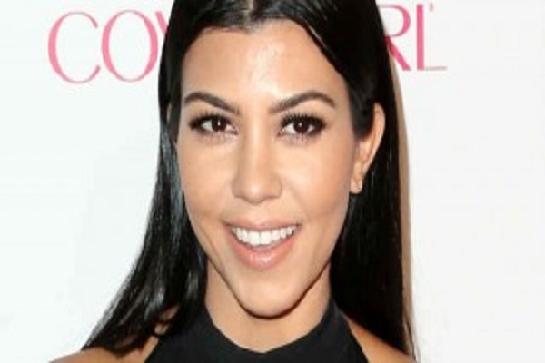 Make-up line launches courtney kardashian