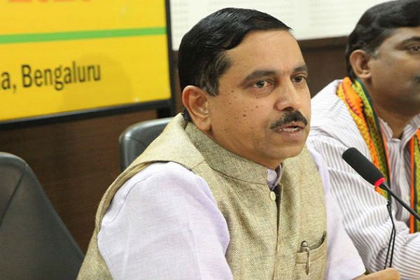BJP MP condemns Congress over 'pakodas'