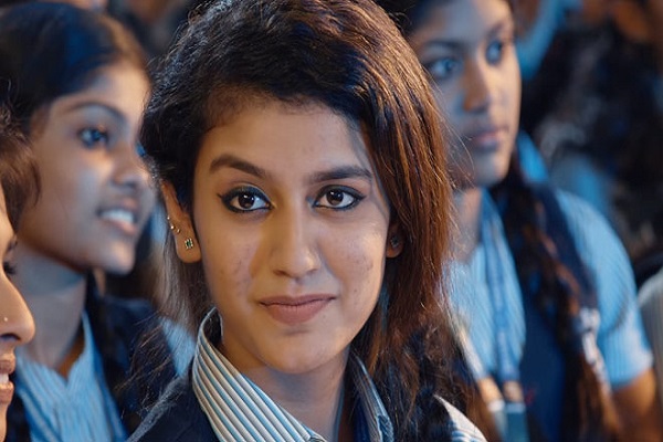 Internet sensation- Goggle girl VIRAL on social media, know who is