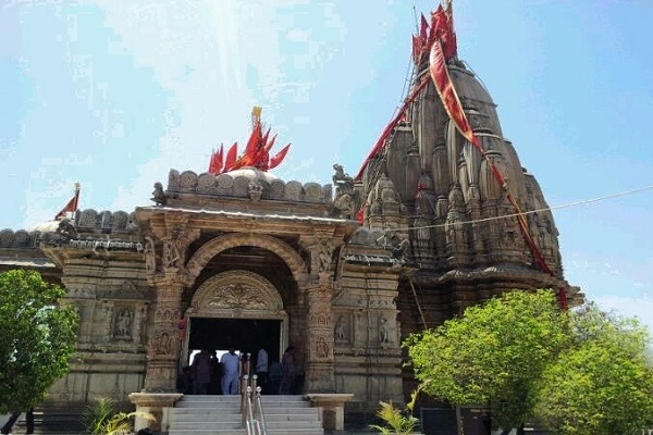 This place is famous for the name of Ardhakashi, which is more than 5000 years old History This place is famous for the name of Ardhakashi, which is more than 5000 years old History
