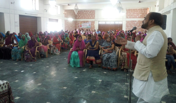 Sirohi sanyam lodha addressing i am courage program organise by mahila congress in sunhari kunj