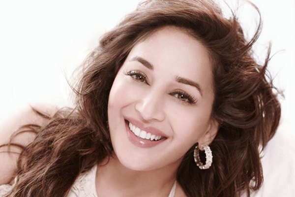 Madhuri's heart was throbbing for this cricketer, due to the incomplete love story of both of them
