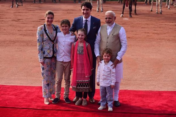 Modi meets Trudeau at Hyderabad House