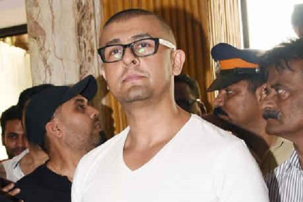 Intelligence tells Sonu Nigam's life threat, security increases