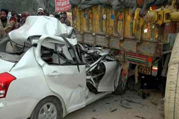 The collision between the vehicles, the condition of two drivers is not well
