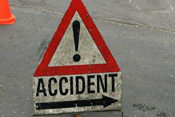 Truck collapses on road side in Jabalpur; 8 dead