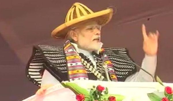Narendra Modi in Arunachal, targets Congress for corruption