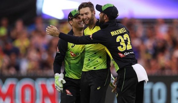 Australia beat England by 7 wickets in T20 Triangular Series match