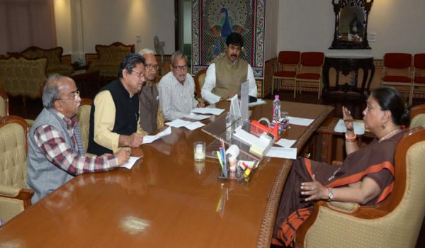bhartiya mazdoor sangh rajasthan delegation meets Chief Minister vasundhara raje