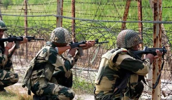 300 militants in Pakistan ready to enter India : Army