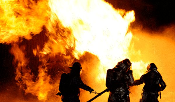 India-Myanmar border sealed after major fire